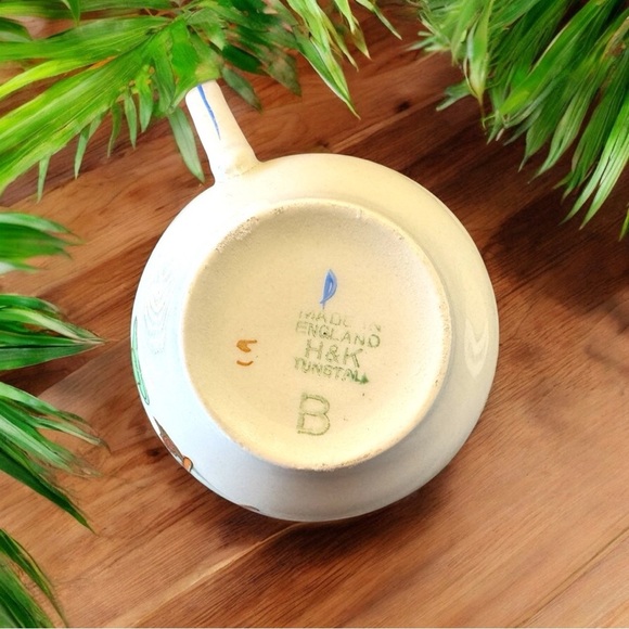 VINTAGE H&K Tunstall Little Jack Horner and Picnic Scene Tea Cup Made in England - Picture 6 of 12